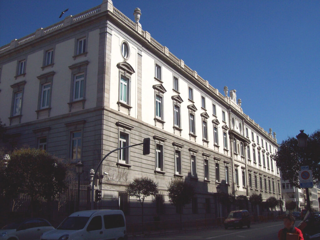 Fachada sur de la sede del Tribunal Supremo Español, en el distrito Centro de Madrid. Edificio de 1758.